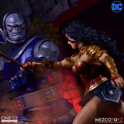 Mezco Toyz One Collective Series Wonder Woman Rio X Teir