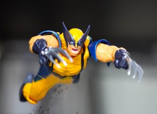 Revoltech Wolverine Weapon X